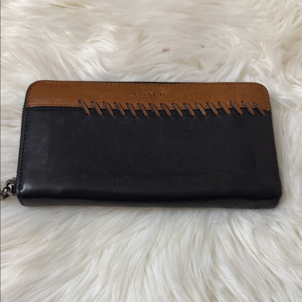 Rip And Repair Accordion Wallet